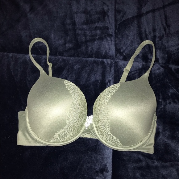 Bra - Picture 1 of 1